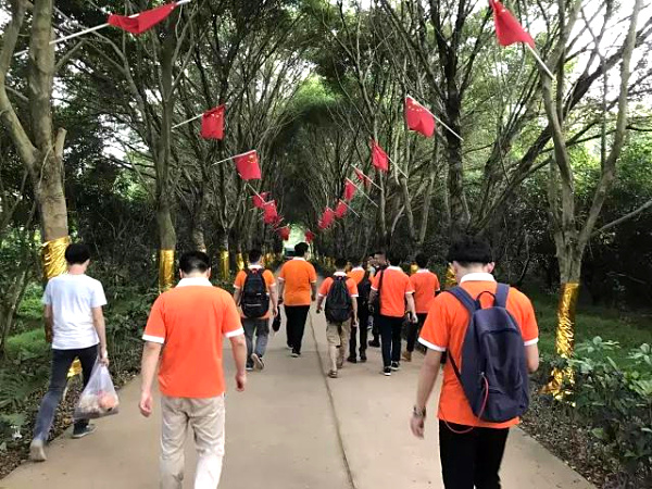 伊路有你，快乐随行 | 伊吉康观澜农家乐九龙山生态园游玩